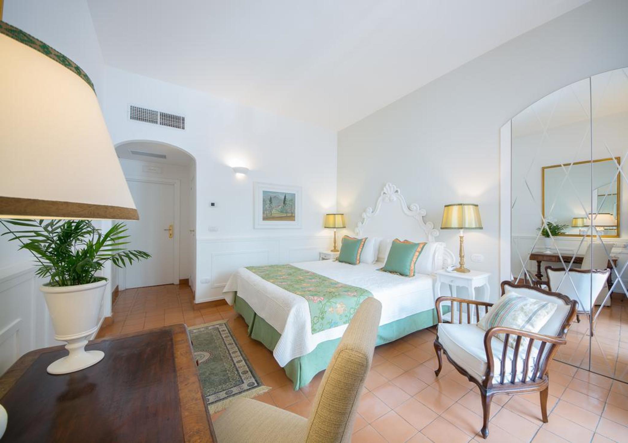 Villa Romana Hotel & Spa Мінорі Екстер'єр фото