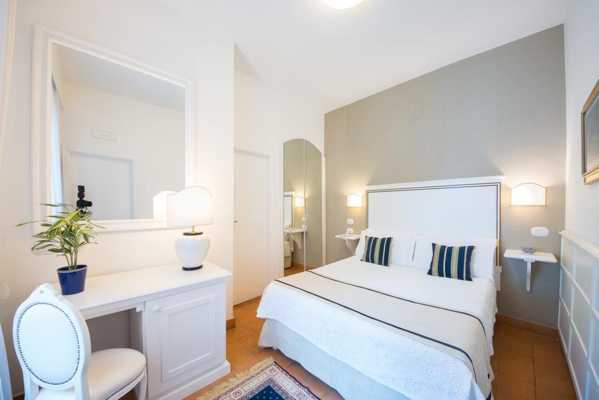 Villa Romana Hotel & Spa Мінорі Екстер'єр фото