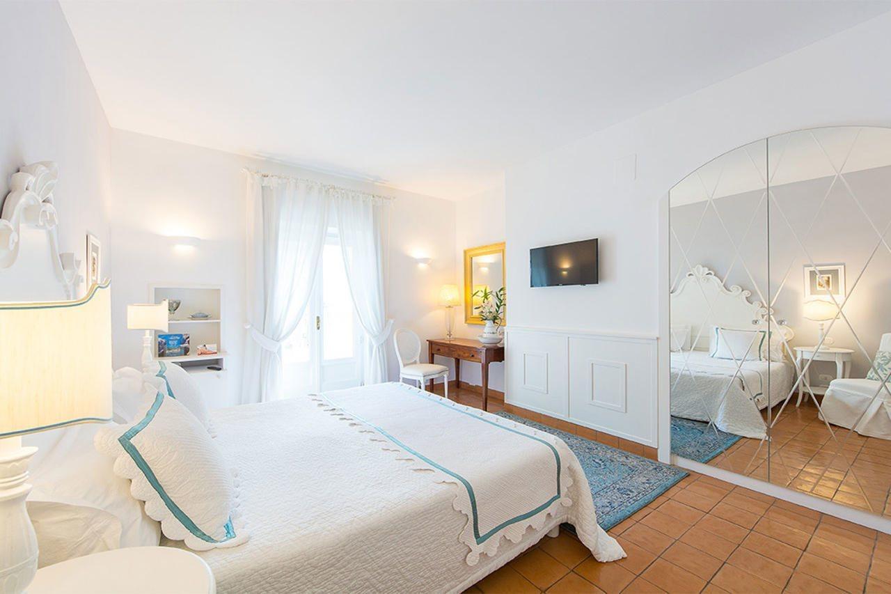 Villa Romana Hotel & Spa Мінорі Екстер'єр фото