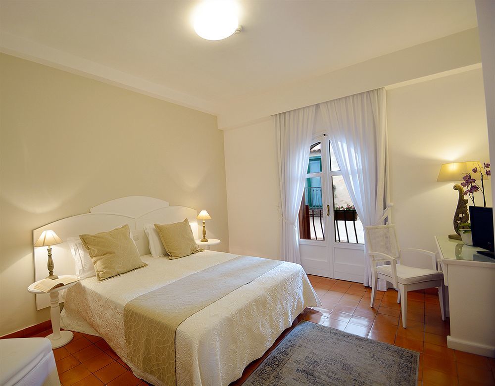Villa Romana Hotel & Spa Мінорі Екстер'єр фото